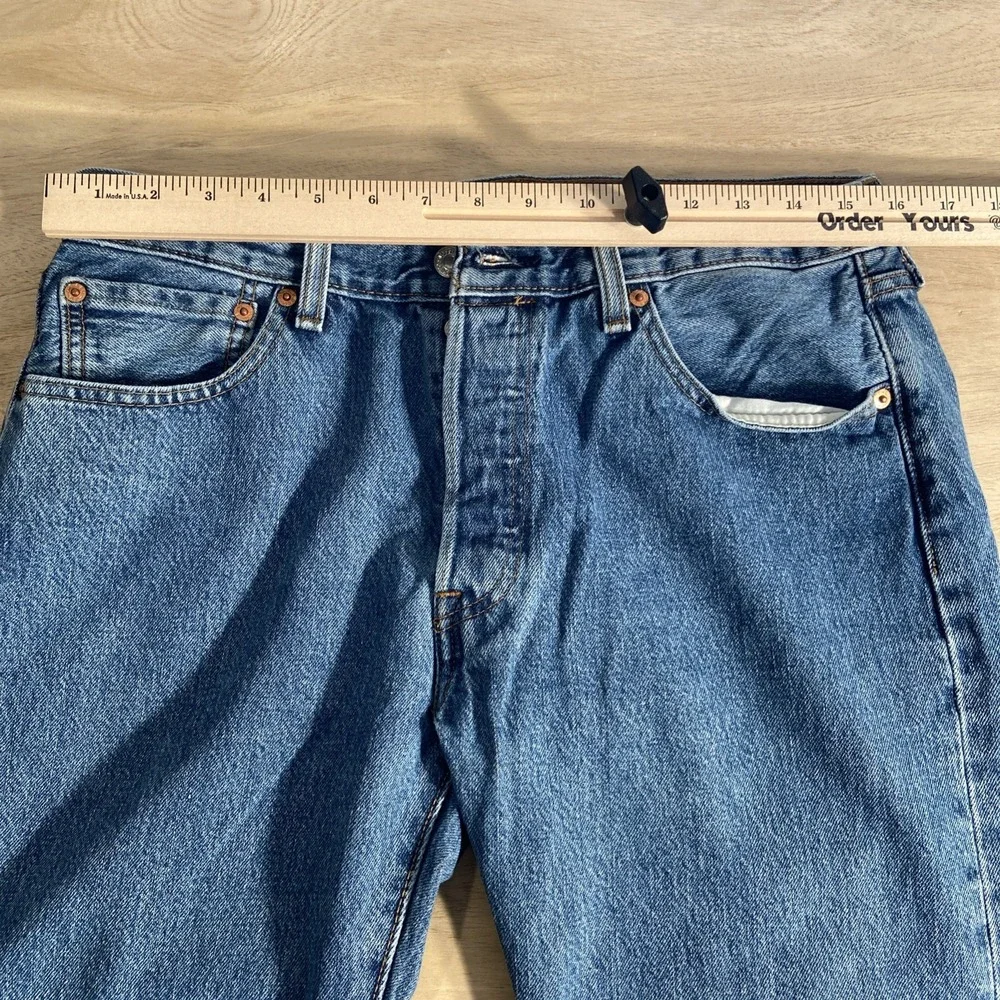 Levi's 501 Jeans Mens 32x32 Blue Original Fit Straight Medium‎ Wash Denim Pants